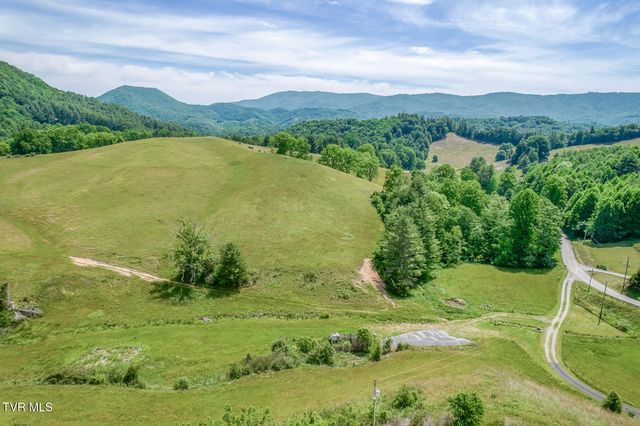 1044 Waters Road, Laurel Bloomery, TN 37680