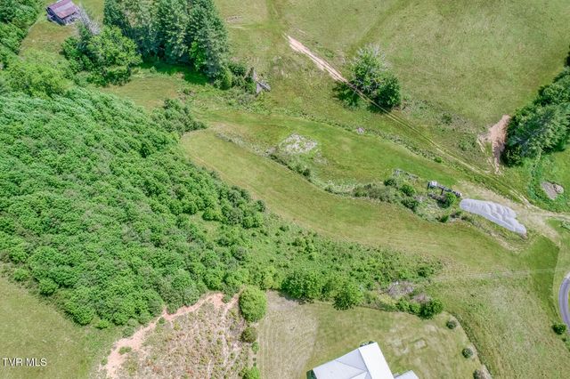 1044 Waters Road, Laurel Bloomery, TN 37680