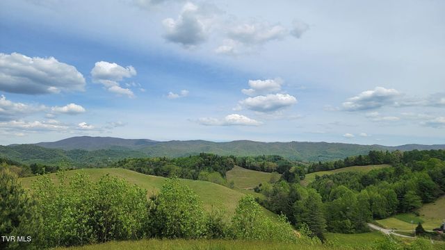 1044 Waters Road, Laurel Bloomery, TN 37680