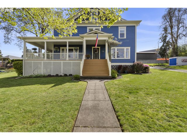 336 HILL St, Silverton, OR 97381