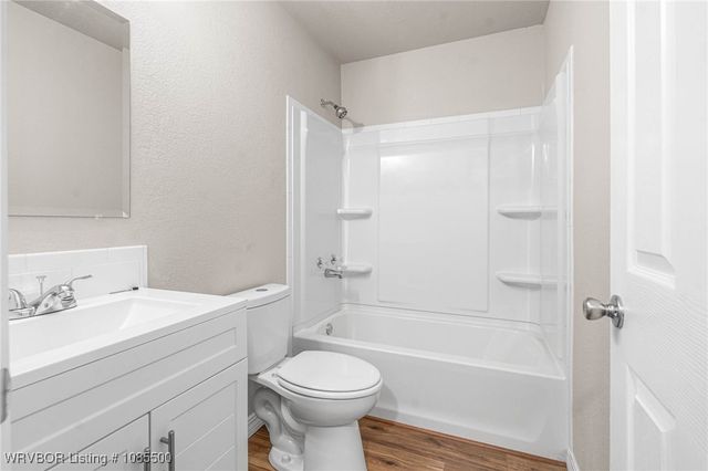 1009 SW 10th, Muldrow, OK 74948