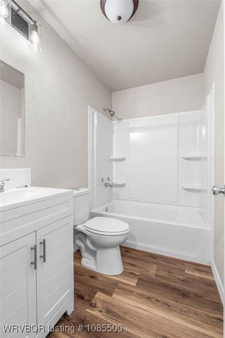 1009 SW 10th, Muldrow, OK 74948