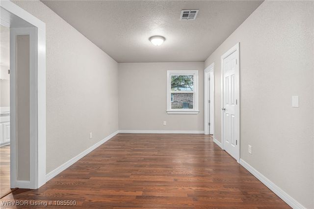 1009 SW 10th, Muldrow, OK 74948