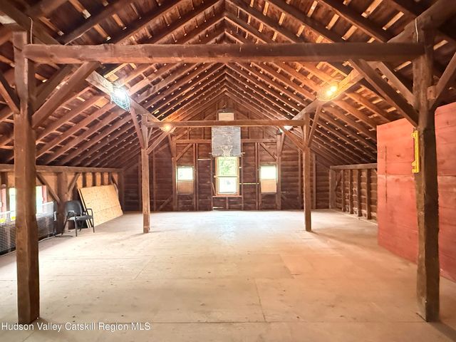 1 Highwoods Road, Saugerties, NY 12477