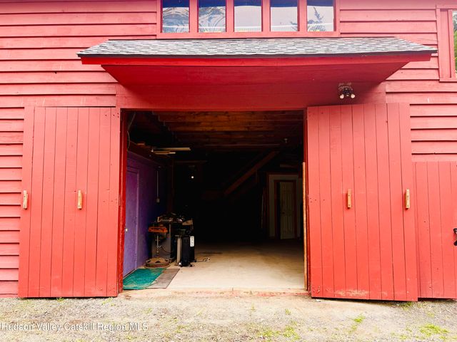 1 Highwoods Road, Saugerties, NY 12477