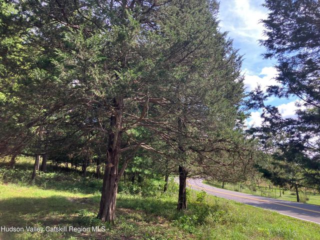 1 Highwoods Road, Saugerties, NY 12477