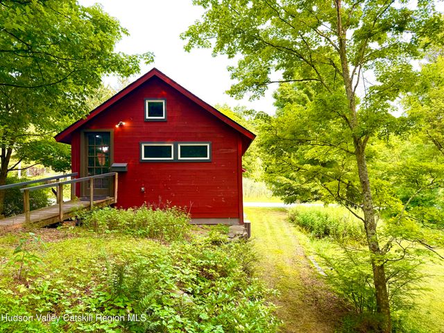 1 Highwoods Road, Saugerties, NY 12477