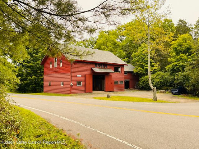 1 Highwoods Road, Saugerties, NY 12477