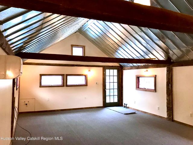 1 Highwoods Road, Saugerties, NY 12477