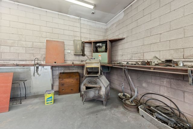 370463 E 5750 Road, Terlton, OK 74081