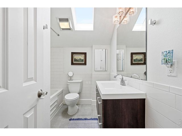 401 Mason Ct 203, Fort Collins, CO 80524