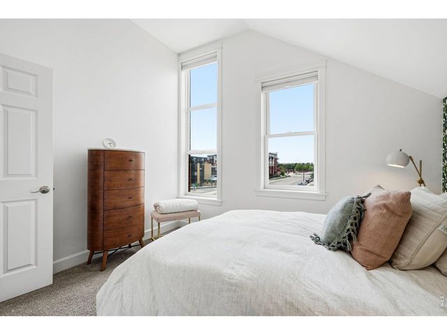 401 Mason Ct 203, Fort Collins, CO 80524