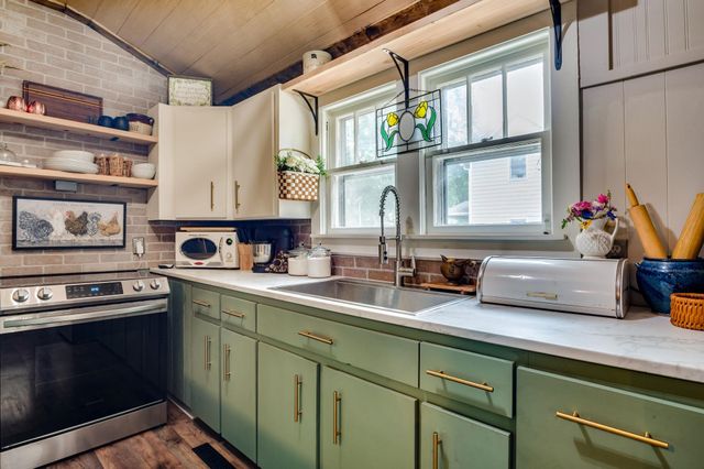 506 S Central, Mulvane, KS 67110