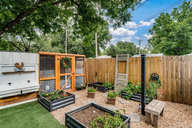 506 S Central, Mulvane, KS 67110