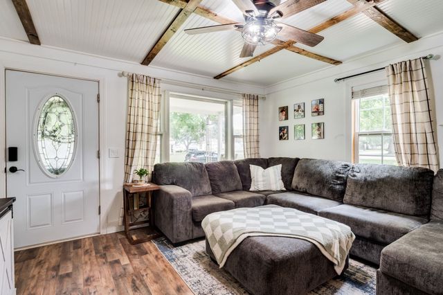 506 S Central, Mulvane, KS 67110