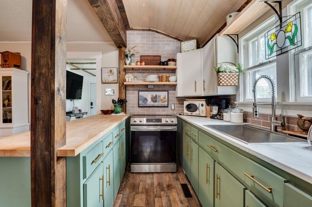 506 S Central, Mulvane, KS 67110