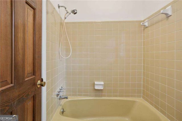 5622 Williamsburg, Norcross, GA 30093