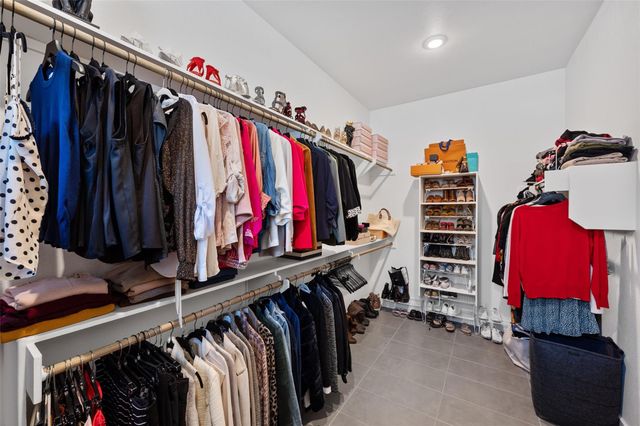 4101 Isadora DR, Bee Cave, TX 78738