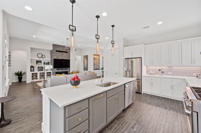 4101 Isadora DR, Bee Cave, TX 78738