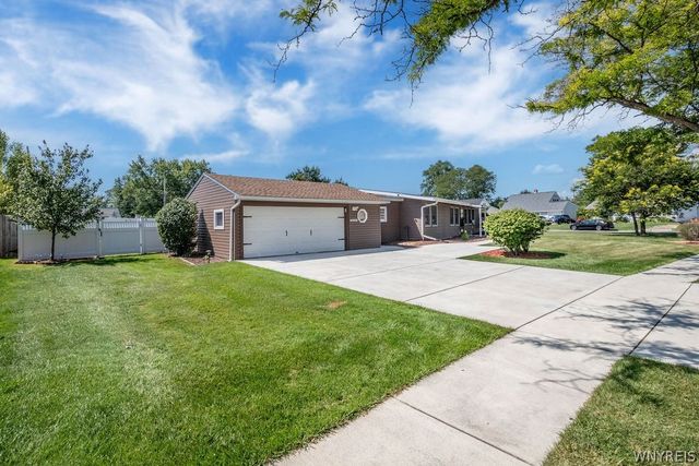 983 Enola Road, Grand Island, NY 14072