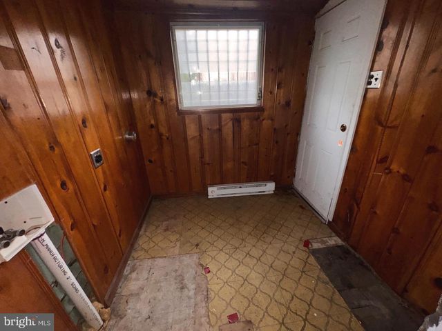 813 N 64TH ST, Philadelphia, PA 19151