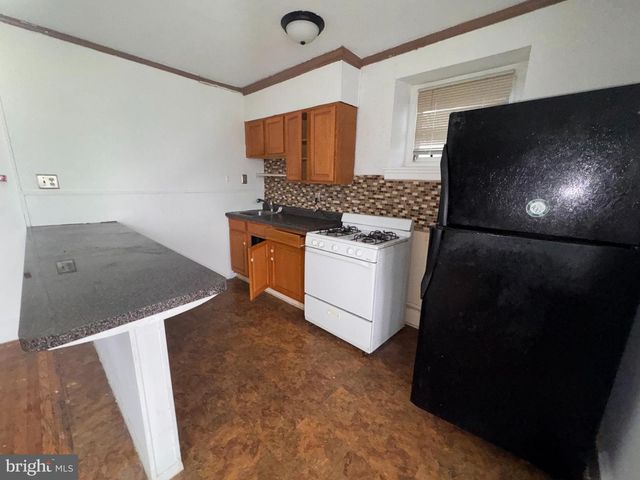 813 N 64TH ST, Philadelphia, PA 19151