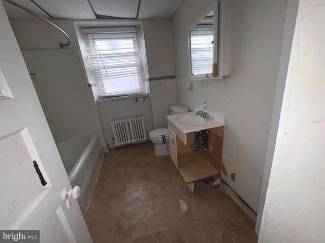 813 N 64TH ST, Philadelphia, PA 19151