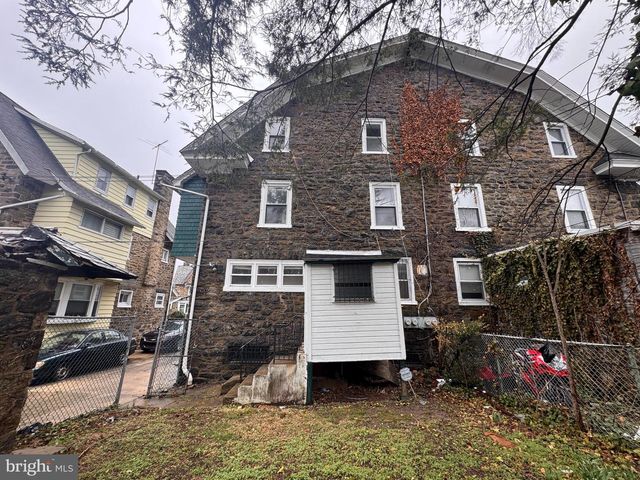 813 N 64TH ST, Philadelphia, PA 19151