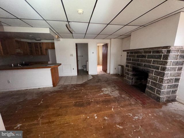 813 N 64TH ST, Philadelphia, PA 19151