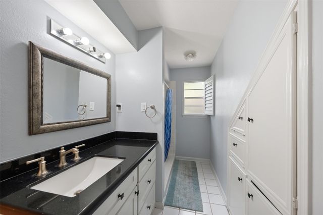 11607 Moorcreek Drive, Houston, TX 77070