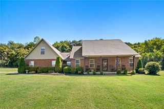 10623 N Garland McKee Road, Prairie Grove, AR 72753