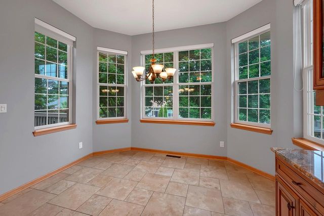 122 Howell AVENUE, Waukesha, WI 53188