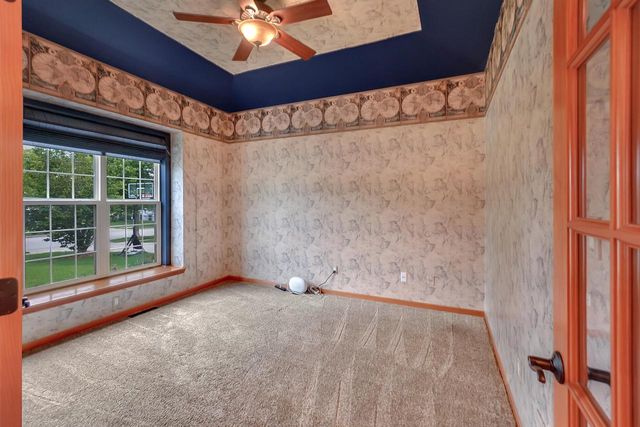 122 Howell AVENUE, Waukesha, WI 53188