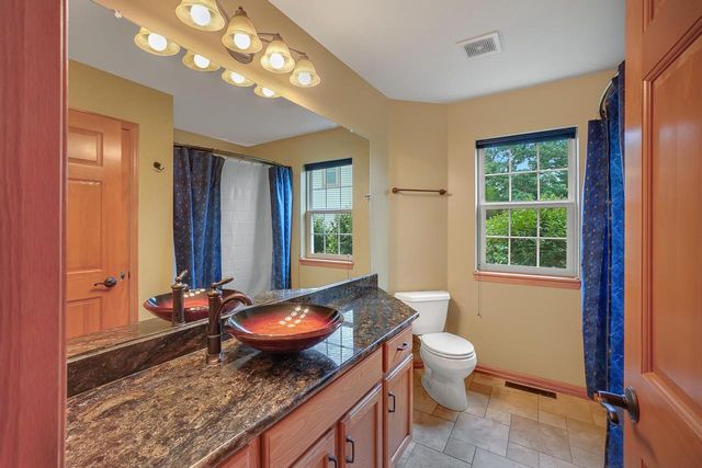 122 Howell AVENUE, Waukesha, WI 53188