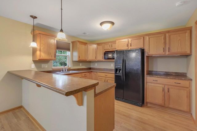 122 Howell AVENUE, Waukesha, WI 53188