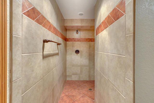 122 Howell AVENUE, Waukesha, WI 53188