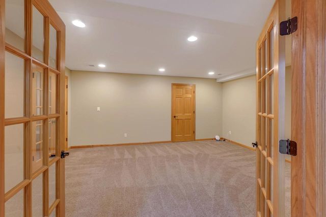 122 Howell AVENUE, Waukesha, WI 53188