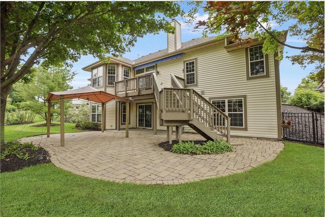 122 Howell AVENUE, Waukesha, WI 53188