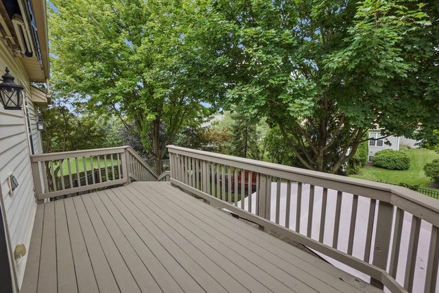 122 Howell AVENUE, Waukesha, WI 53188