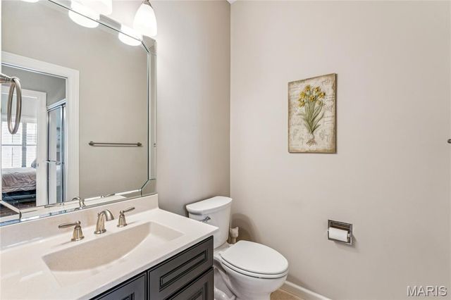 61 Picardy Hill Drive, Chesterfield, MO 63017