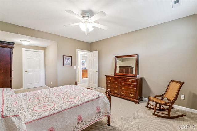 61 Picardy Hill Drive, Chesterfield, MO 63017