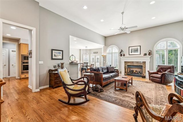 61 Picardy Hill Drive, Chesterfield, MO 63017