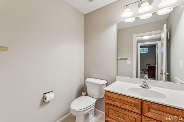 61 Picardy Hill Drive, Chesterfield, MO 63017