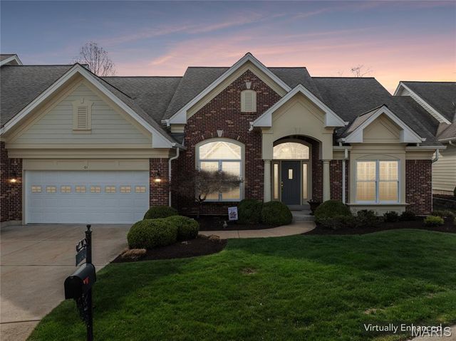61 Picardy Hill Drive, Chesterfield, MO 63017