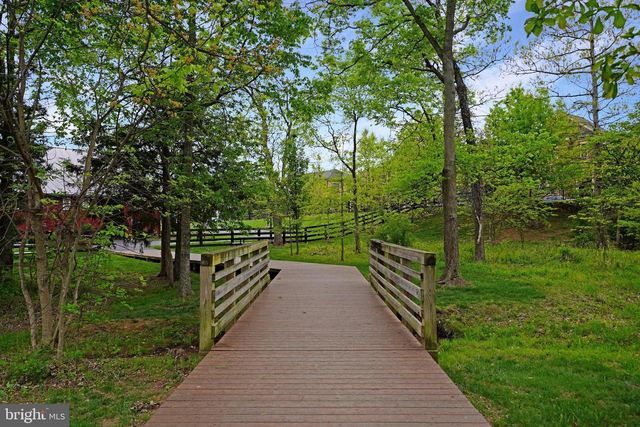 20364 NORTHPARK DR, Ashburn, VA 20147