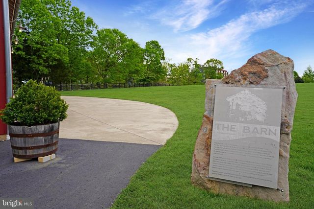 20364 NORTHPARK DR, Ashburn, VA 20147