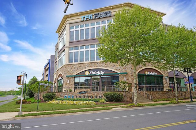 20364 NORTHPARK DR, Ashburn, VA 20147