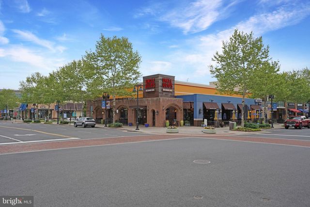 20364 NORTHPARK DR, Ashburn, VA 20147
