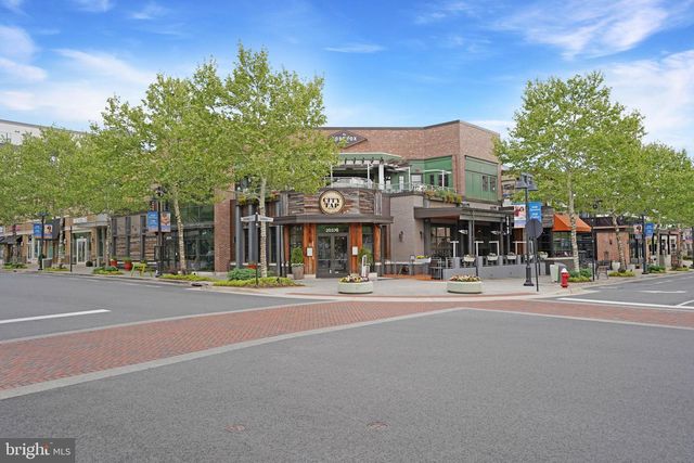 20364 NORTHPARK DR, Ashburn, VA 20147