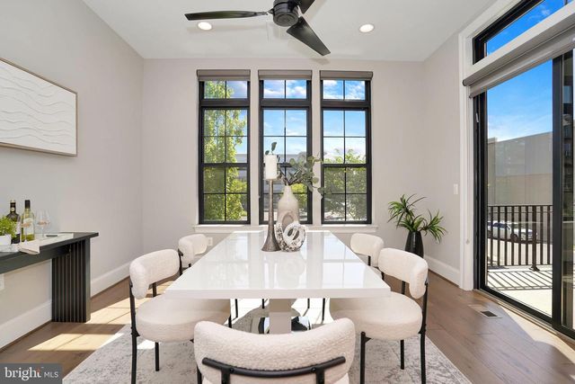 20364 NORTHPARK DR, Ashburn, VA 20147